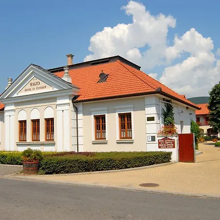 Magita Szálloda 3*